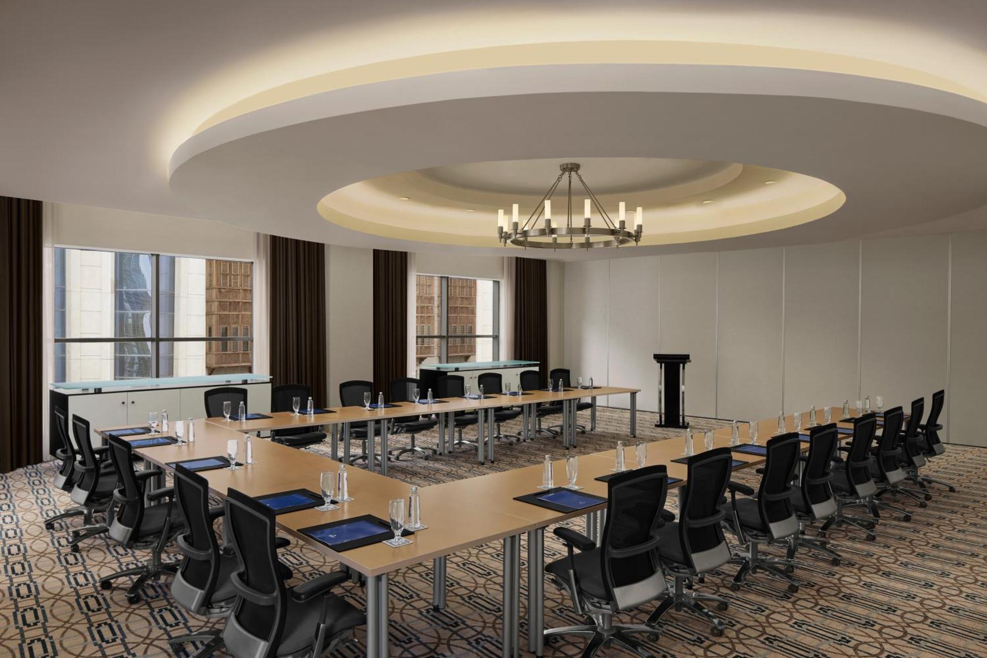Hilton Hotel & Convention Jabal Omar Makkah Μέκκα Εξωτερικό φωτογραφία A meeting room at the hotel